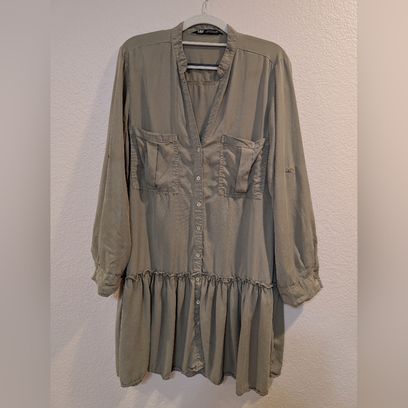 Zara Mini Dress With V Neck Mandarin Collar, Khaki  ,Size Medium - Picture 3 of 6